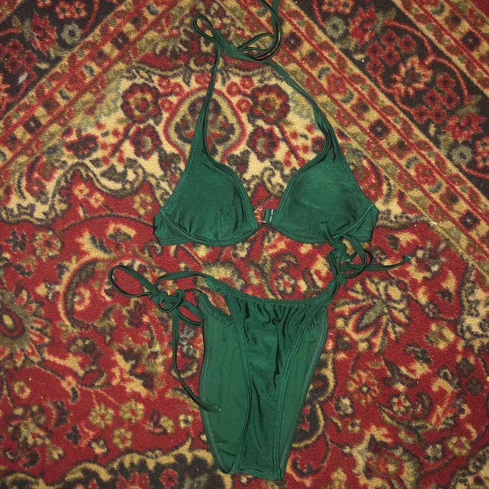 INAMORATA style green swimsuit